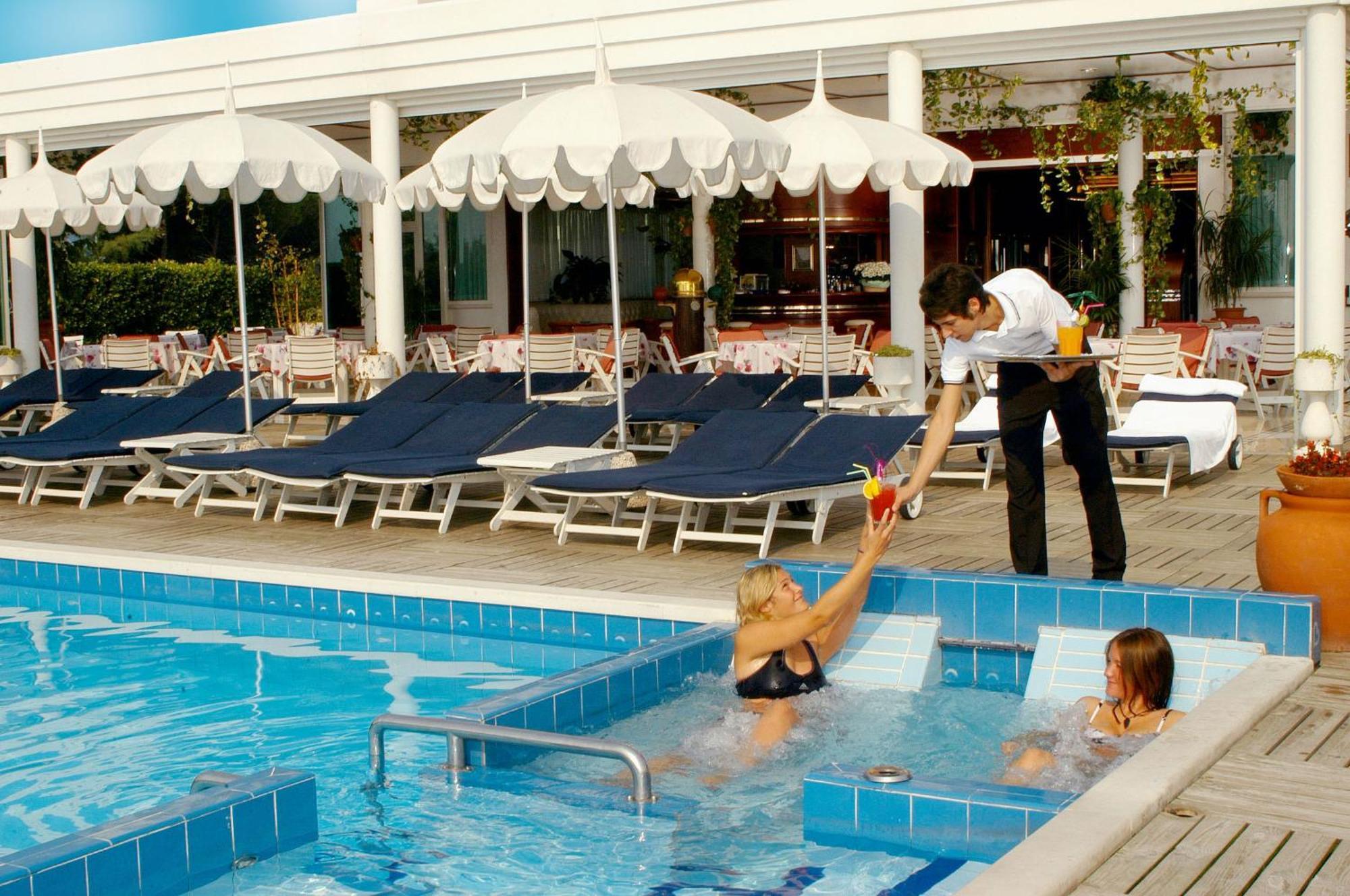 Hotel Beny Lido di Jesolo Exterior foto